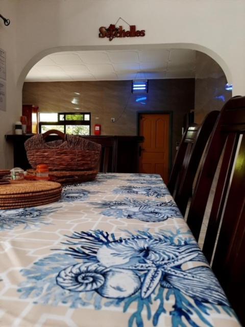 Готель La Source Self Catering Ла-Діг Екстер'єр фото